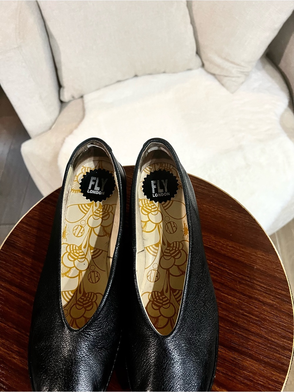 Fly London Black Leather Slip-On Clogs, EU 40
Very good pre-owned condition. - Picture 6 of 6